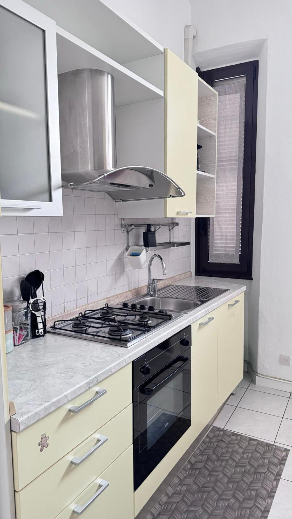 Sawasdee 37 Apartamento Monza Exterior foto
