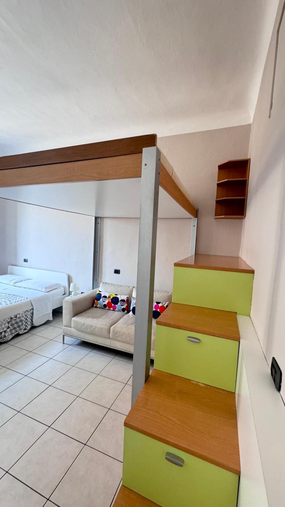 Sawasdee 37 Apartamento Monza Exterior foto