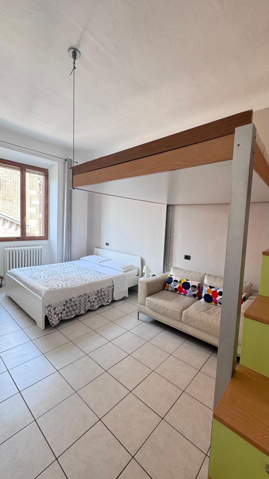 Sawasdee 37 Apartamento Monza Exterior foto